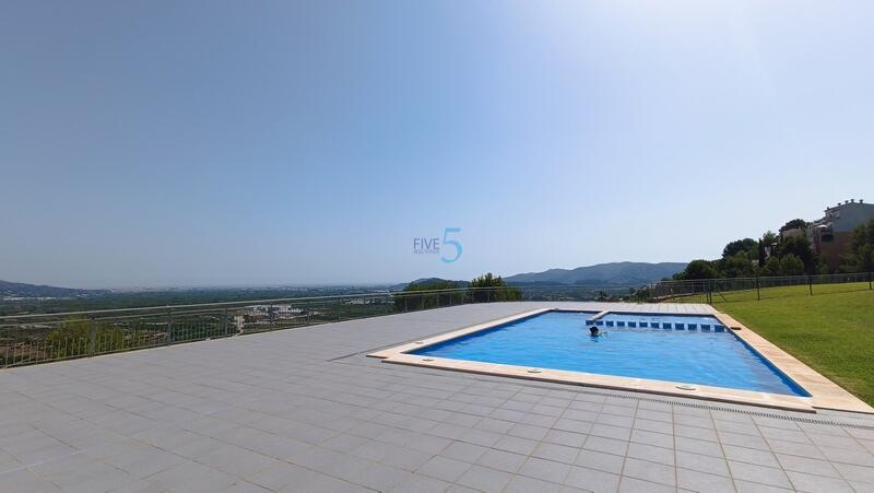 3 bedroom Apartment for sale
