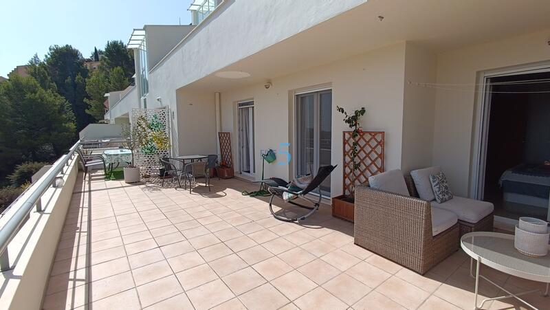 3 bedroom Apartment for sale