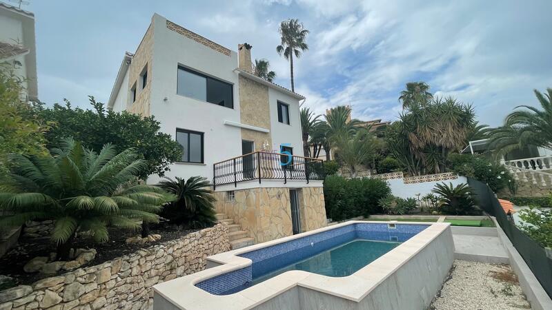 Auberge à vendre dans La Nucia, Alicante