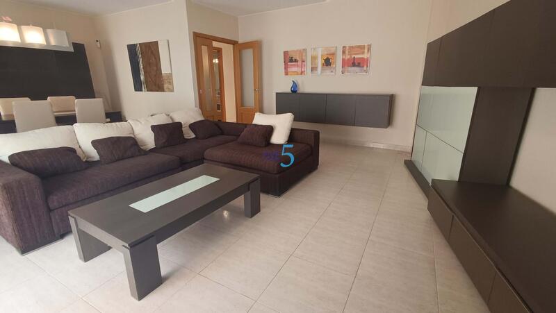 3 bedroom Apartment for sale