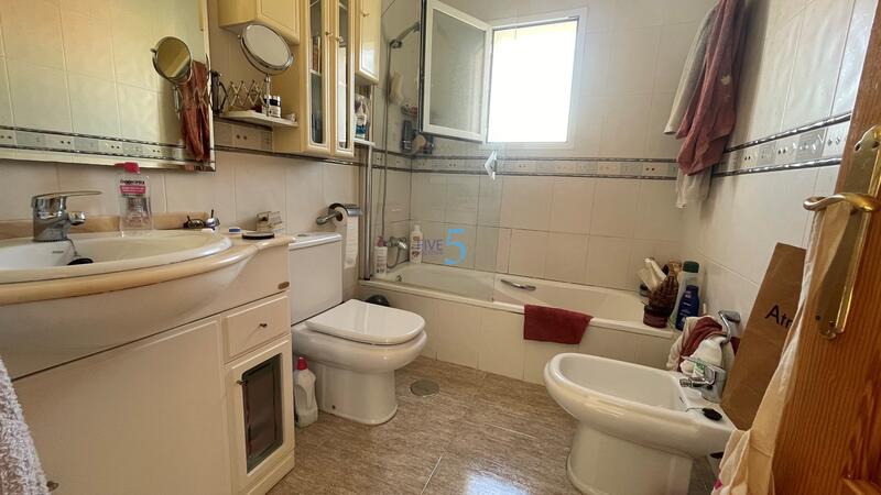 4 chambre Auberge à vendre