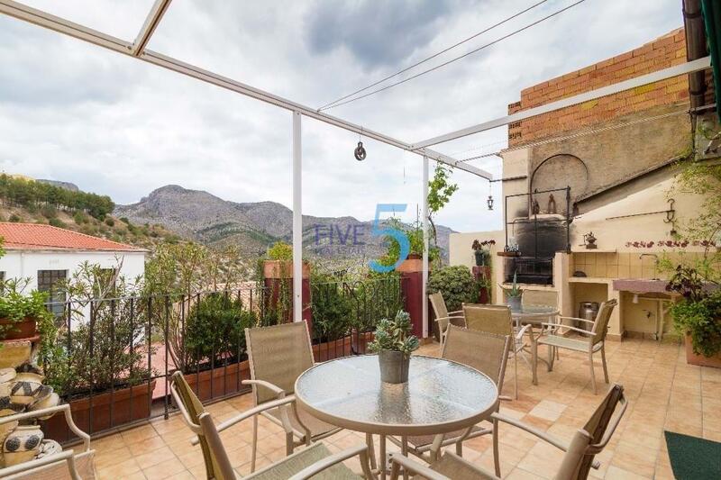 Townhouse for sale in La Vall de Laguar, Alicante