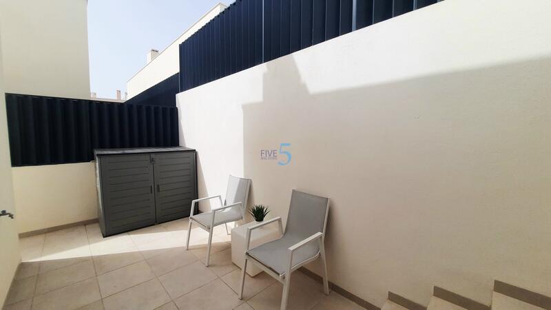 2 Cuarto Villa en venta