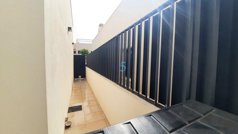 2 Cuarto Villa en venta