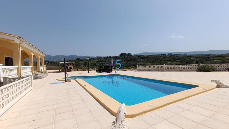3 bedroom Villa for sale