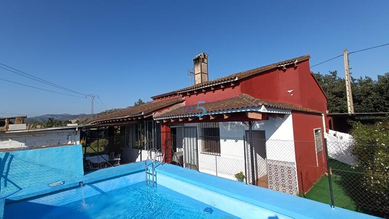 3 bedroom Country House for sale