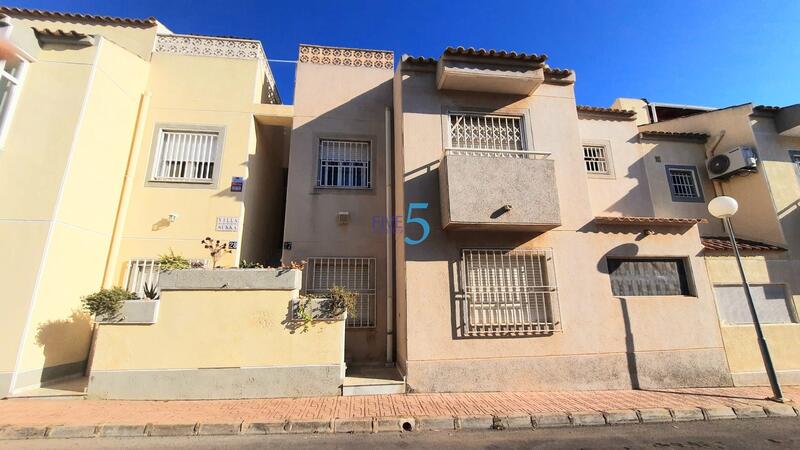 Maison de Ville à vendre dans Torrevieja, Alicante