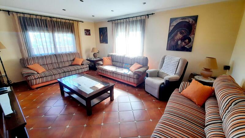 4 Cuarto Villa en venta