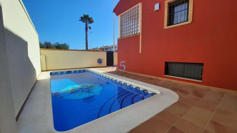 4 bedroom Villa for sale