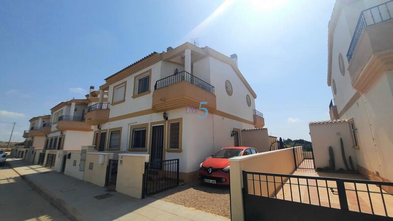 Duplex zu verkaufen in Murcia, Murcia