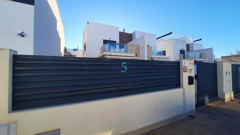 3 Cuarto Villa en venta