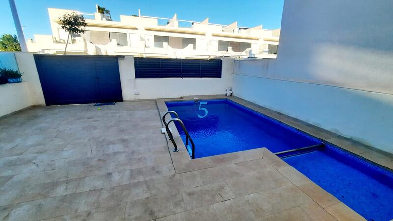 3 Cuarto Villa en venta