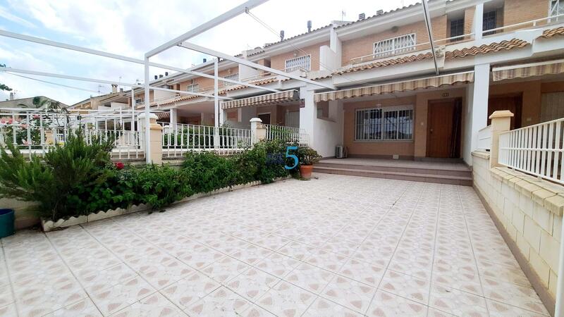 Townhouse for sale in Los Alcazares, Murcia