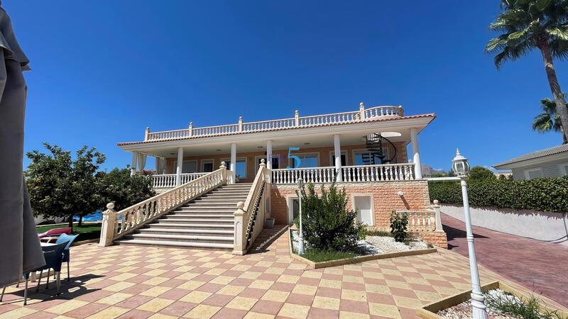 Villa en venta en l'Alfàs del Pi, Alicante