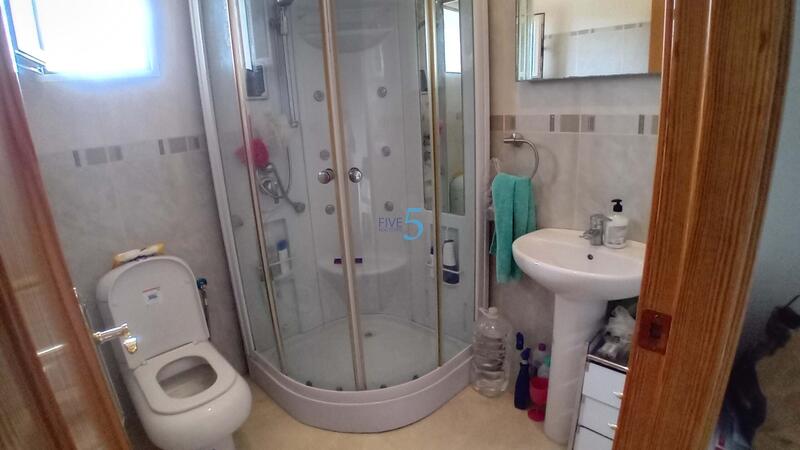 2 chambre Auberge à vendre