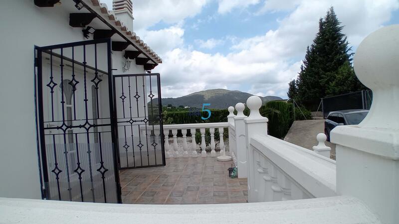 2 chambre Auberge à vendre