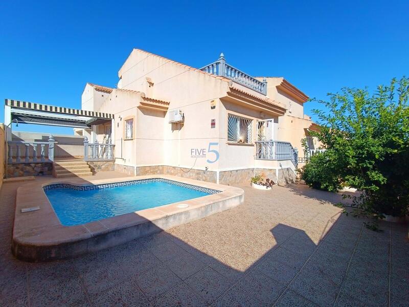 Villa for sale in Rojales, Alicante