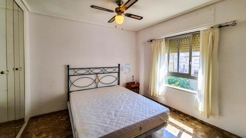 6 chambre Appartement à vendre