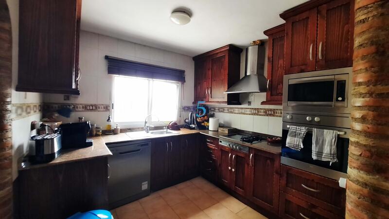 4 chambre Auberge à vendre
