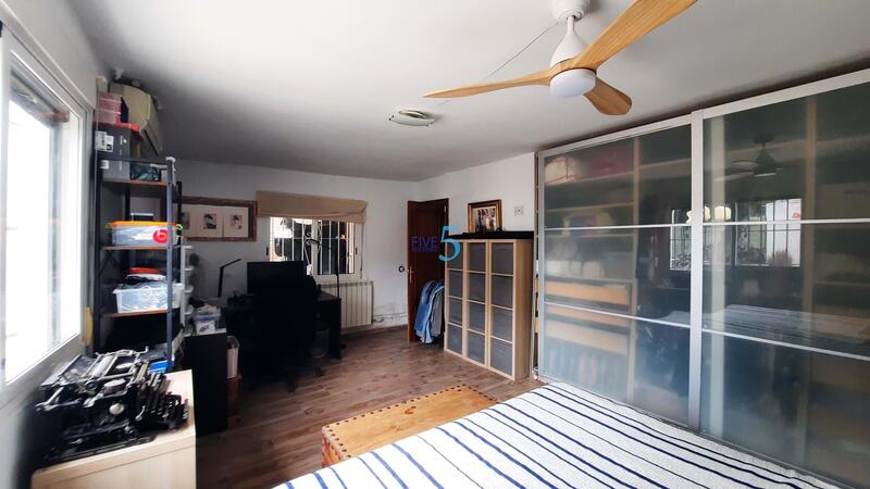 4 chambre Auberge à vendre