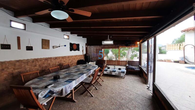 4 chambre Auberge à vendre