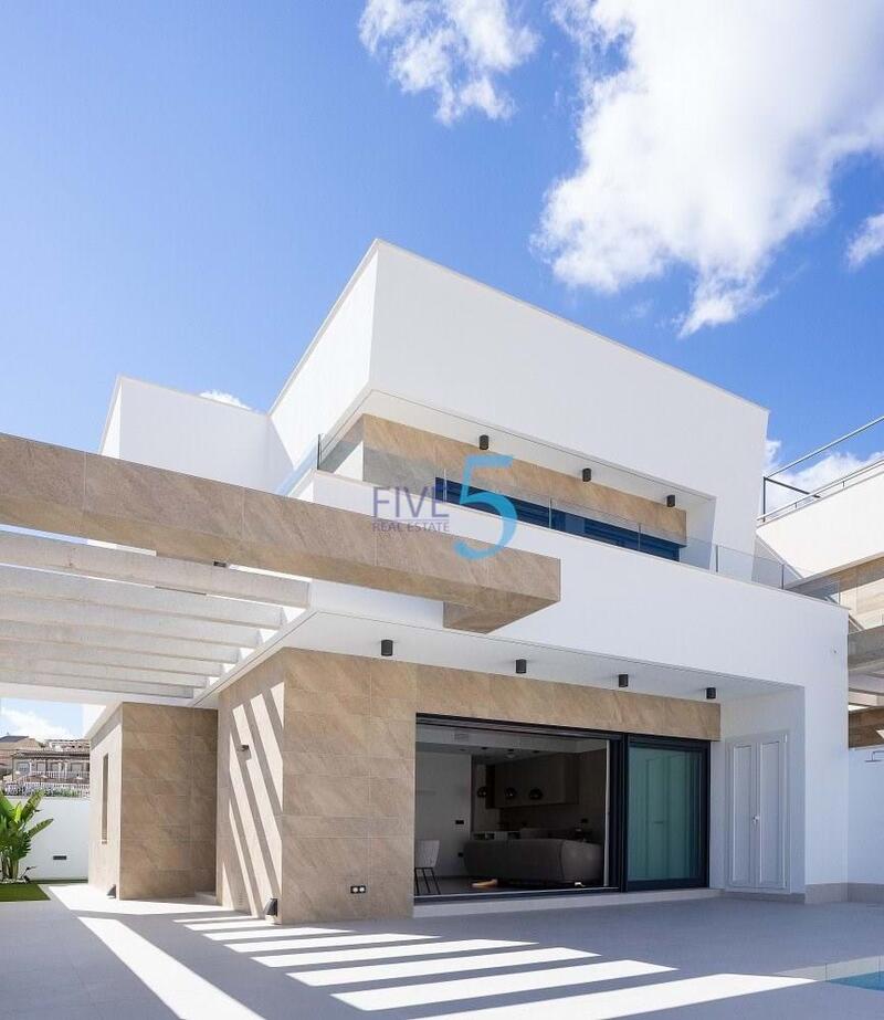 Villa til salg i Orihuela, Alicante