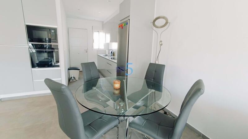4 sovrum Villa till salu