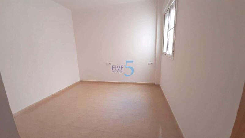 4 slaapkamer Appartement Te koop