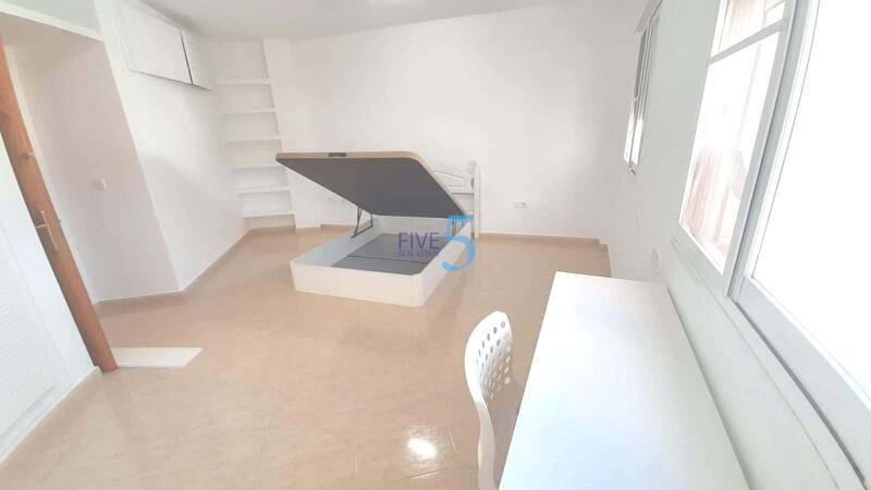 4 slaapkamer Appartement Te koop