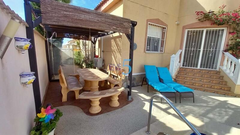 2 bedroom Villa for sale