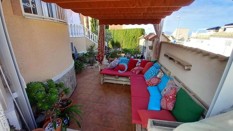 2 Cuarto Villa en venta