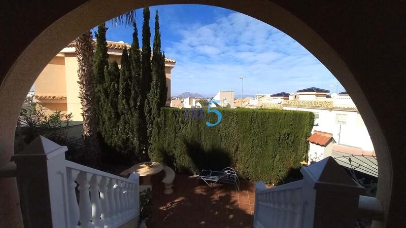 2 Cuarto Villa en venta