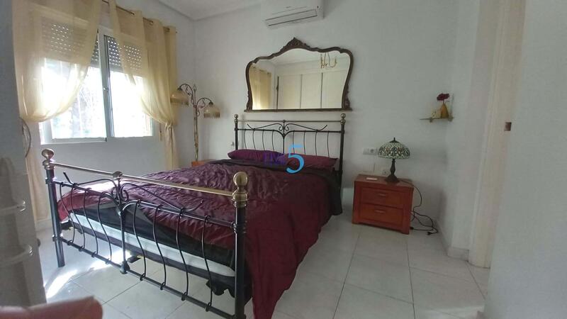 2 Cuarto Villa en venta