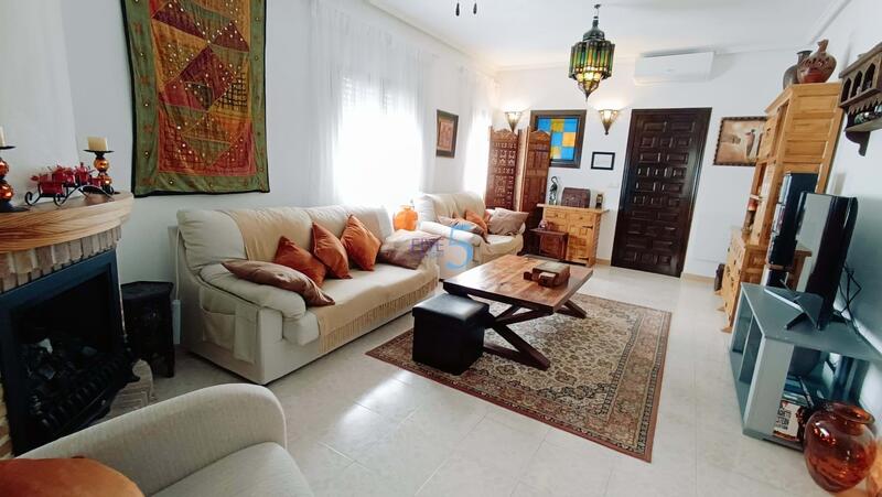 4 Schlafzimmer Villa zu verkaufen