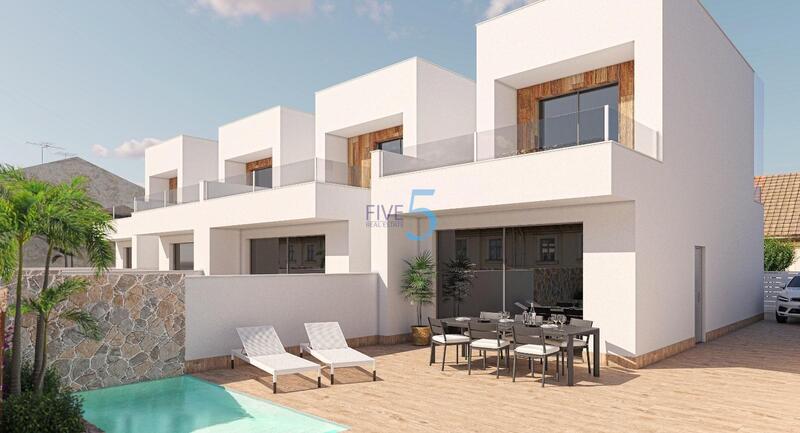 Villa en venta en Pilar de la Horadada, Alicante