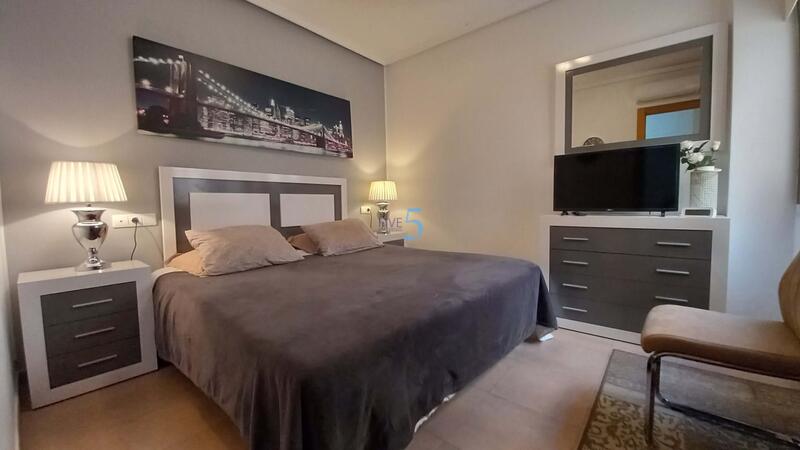 2 slaapkamer Appartement Te koop