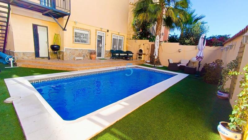 4 bedroom Villa for sale