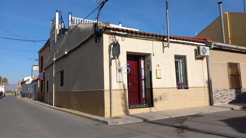 Townhouse for sale in Almoradí, Alicante