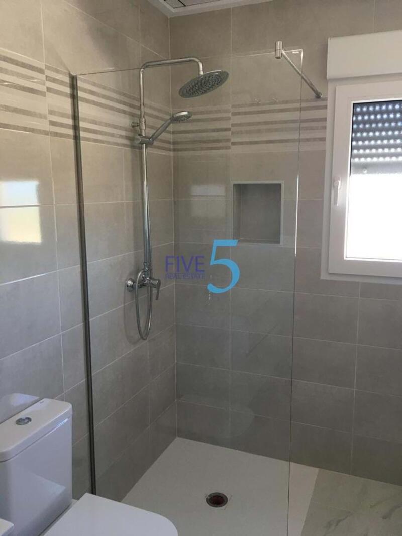 3 Cuarto Villa en venta