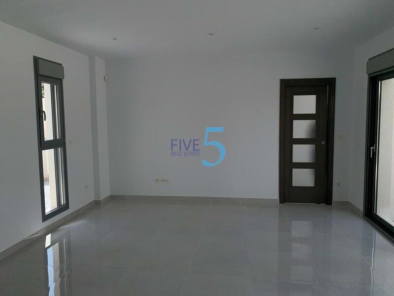 4 Cuarto Villa en venta