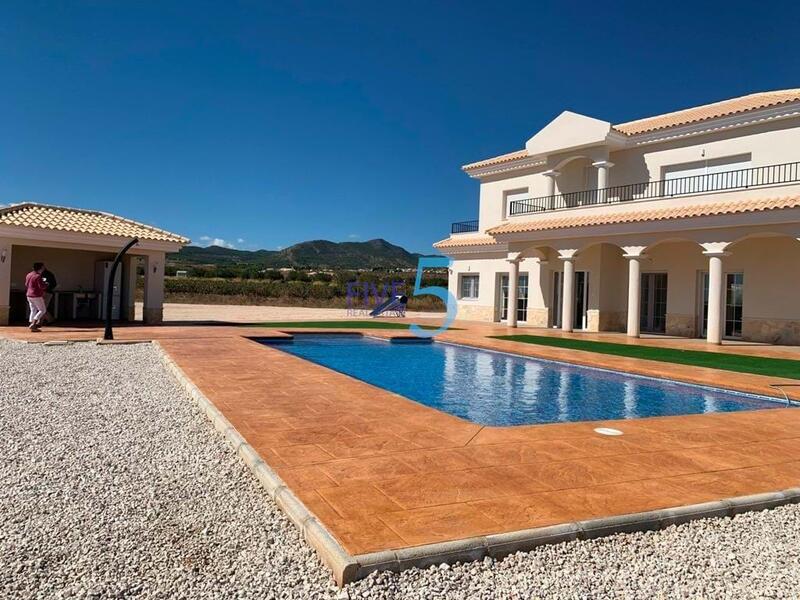 4 bedroom Villa for sale