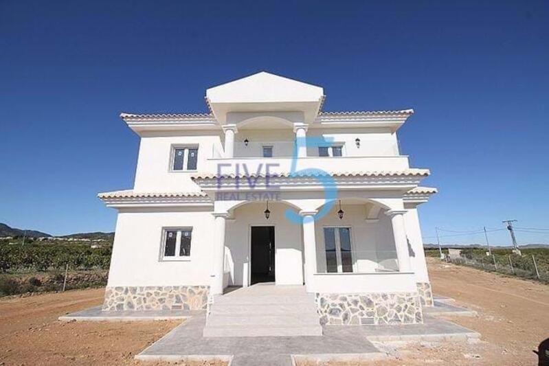 Villa til salgs i Pinoso, Alicante