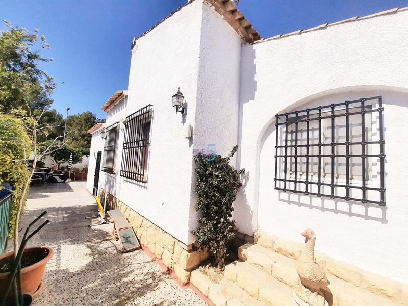 Villa à vendre dans l'Alfàs del Pi, Alicante