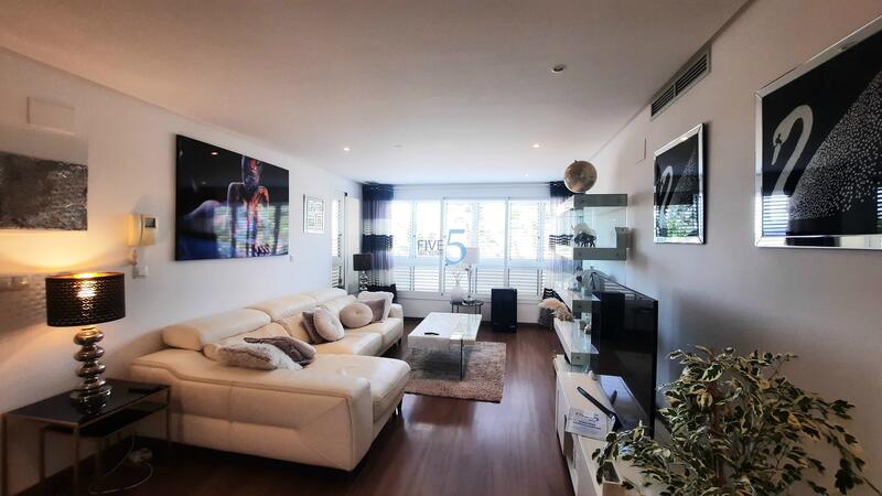 2 bedroom Apartment for sale