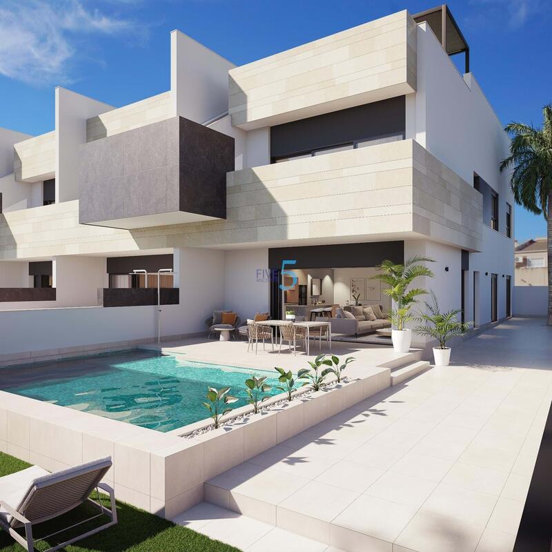 Villa for sale in Pilar de la Horadada, Alicante