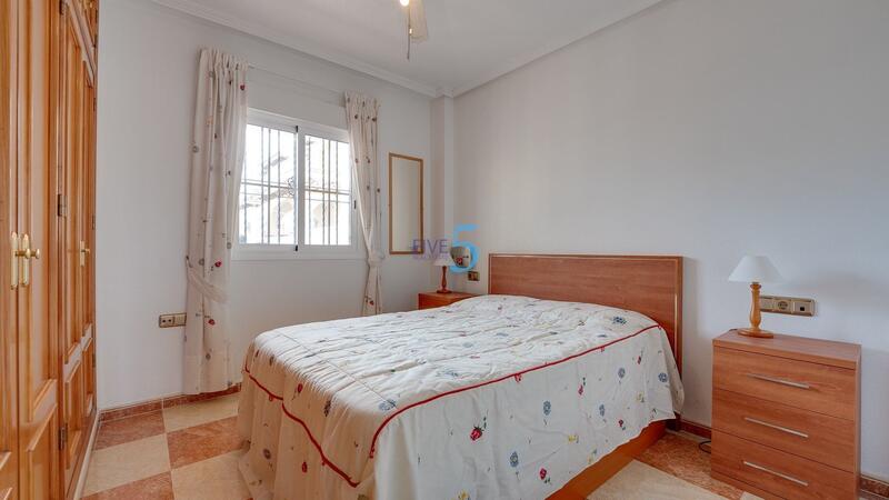 2 slaapkamer Appartement Te koop