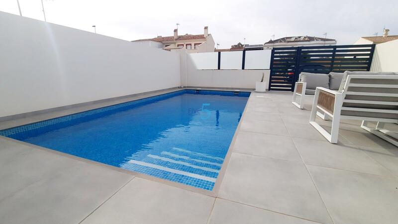 3 Cuarto Villa en venta