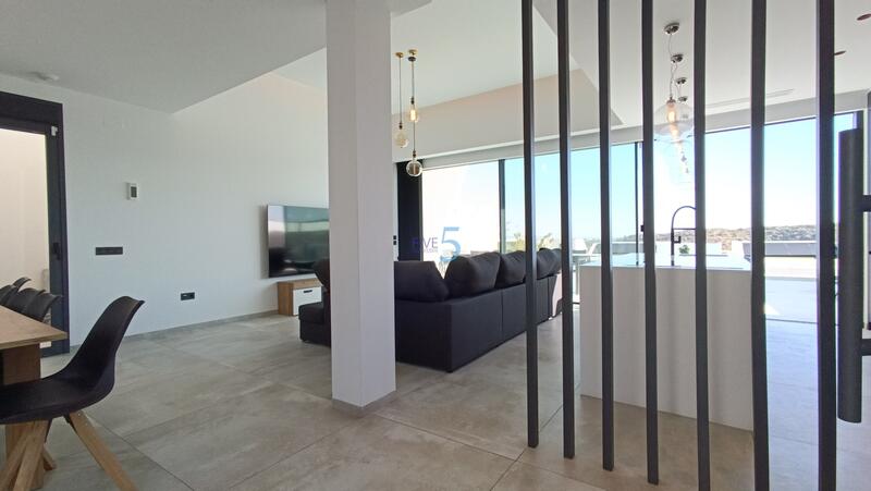 4 bedroom Villa for sale