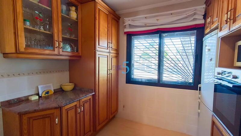 4 Schlafzimmer Villa zu verkaufen