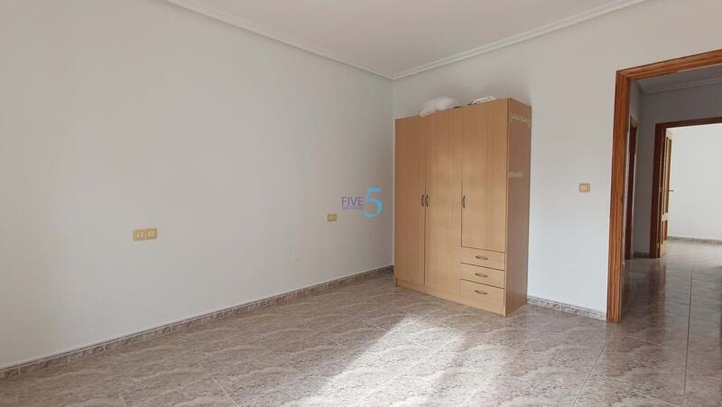 4 Cuarto Adosado en venta